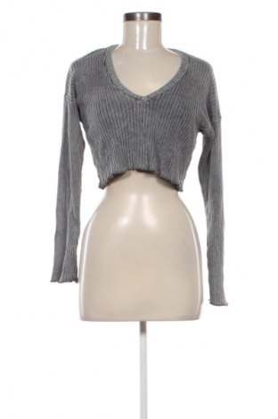 Dámský svetr Pull&Bear, Velikost XS, Barva Šedá, Cena  369,00 Kč