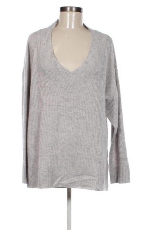 Дамски пуловер Rosa & Me, Размер S, Цвят Сив, Цена 172,99 лв.