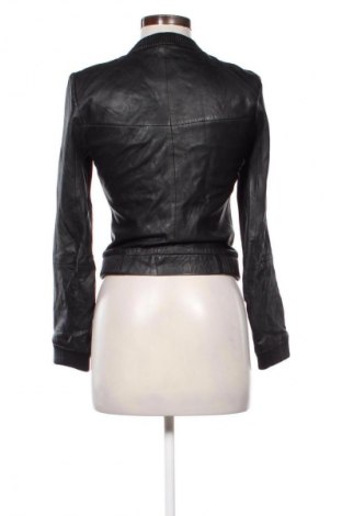 Γυναικείο δερμάτινο μπουφάν Mango, Μέγεθος XS, Χρώμα Μαύρο, Τιμή 113,22 €