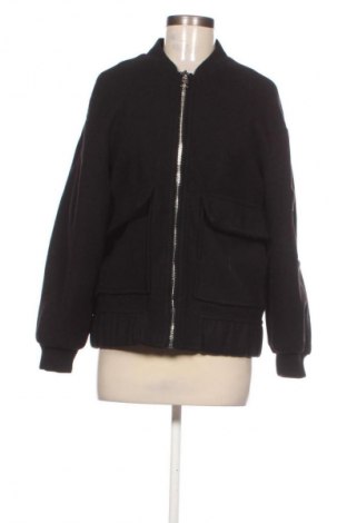 Дамско палто Bershka, Размер S, Цвят Черен, Цена 155,80 лв.