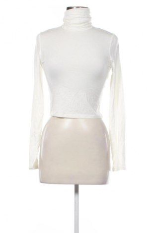 Дамско полo Bershka, Размер S, Цвят Екрю, Цена 11,99 лв.