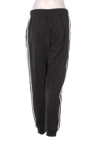 Pantaloni trening de femei Adidas, Mărime M, Culoare Negru, Preț 294,99 Lei