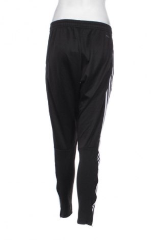 Damen Sporthose Adidas, Größe M, Farbe Mehrfarbig, Preis 20,97 €