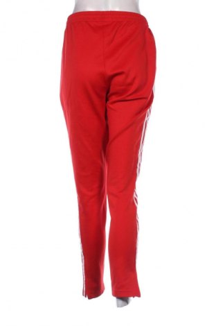 Дамско спортно долнище Adidas Originals, Размер XL, Цвят Червен, Цена 41,00 лв.