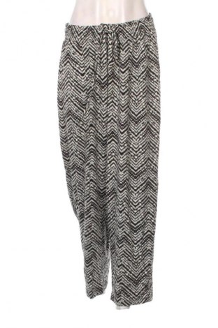 Дамско спортно долнище Body Flirt, Размер XL, Цвят Многоцветен, Цена 19,99 лв.