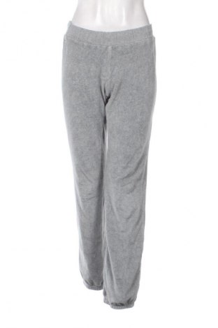 Дамско спортно долнище Lacoste, Размер L, Цвят Сив, Цена 62,99 лв.