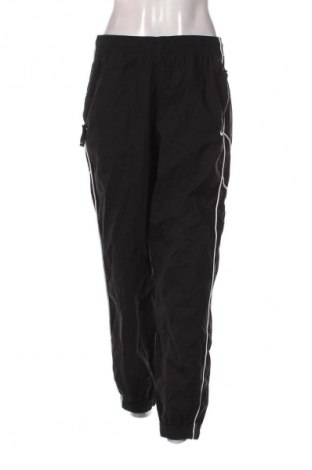 Dámske tepláky Nike, Veľkosť L, Farba Čierna, Cena  28,95 €