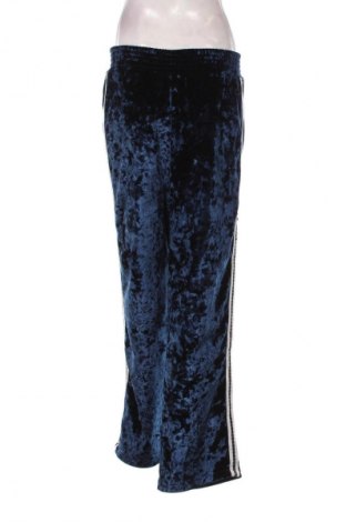 Дамско спортно долнище Unbranded, Размер L, Цвят Син, Цена 29,00 лв.