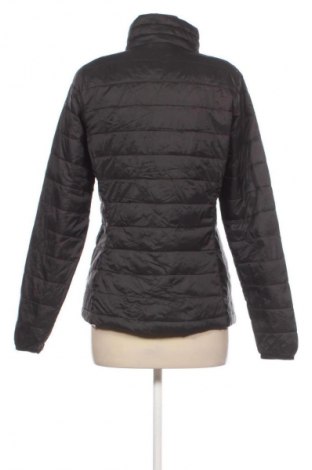 Дамско яке Amazon Essentials, Размер S, Цвят Черен, Цена 29,99 лв.