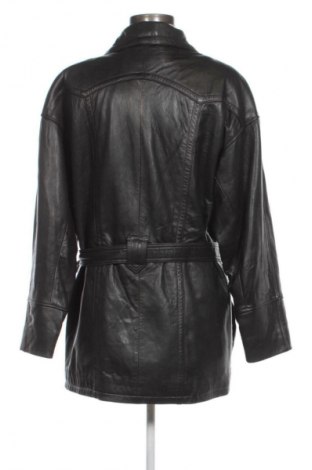 Дамско яке Aust, Размер S, Цвят Черен, Цена 127,36 лв.