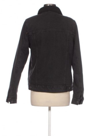 Γυναικείο μπουφάν Bershka, Μέγεθος S, Χρώμα Μαύρο, Τιμή 17,99 €