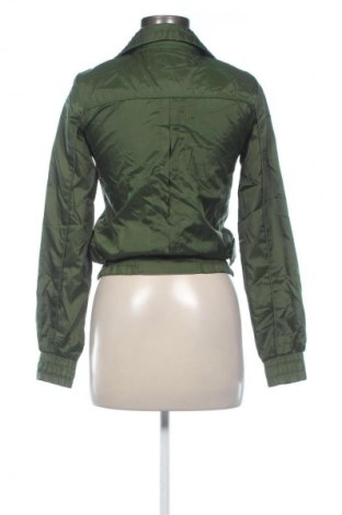 Dámská bunda  Bershka, Velikost M, Barva Zelená, Cena  608,00 Kč