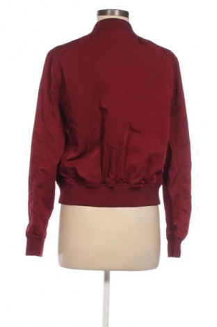 Dámská bunda  Bershka, Velikost XL, Barva Červená, Cena  469,00 Kč