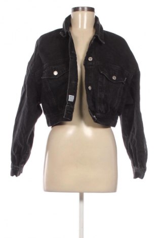 Dámská bunda  Bershka, Velikost M, Barva Černá, Cena  409,00 Kč