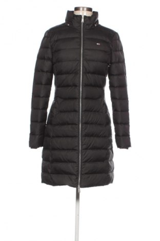 Дамско яке Tommy Jeans, Размер S, Цвят Черен, Цена 364,99 лв.