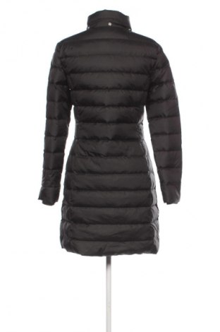 Дамско яке Tommy Jeans, Размер S, Цвят Черен, Цена 364,99 лв.