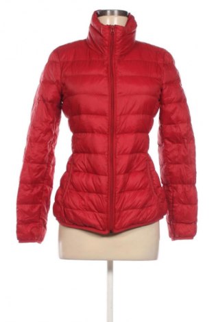 Γυναικείο μπουφάν United Colors Of Benetton, Μέγεθος S, Χρώμα Κόκκινο, Τιμή 28,99 €