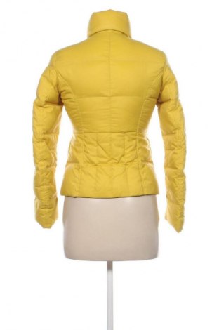 Γυναικείο μπουφάν United Colors Of Benetton, Μέγεθος M, Χρώμα Κίτρινο, Τιμή 34,78 €