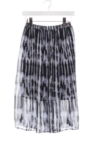 Dětská sukně  C&A, Velikost 14-15y/ 168-170 cm, Barva Vícebarevné, Cena  179,00 Kč