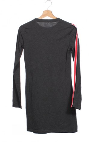 Dětské šaty  H&M, Velikost 14-15y/ 168-170 cm, Barva Šedá, Cena  219,00 Kč