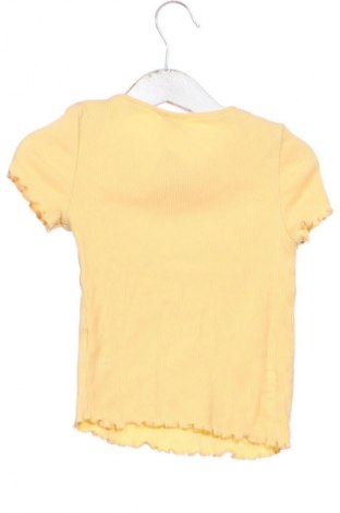 Детска тениска Pepco, Размер 3-4y/ 104-110 см, Цвят Жълт, Цена 11,99 лв.