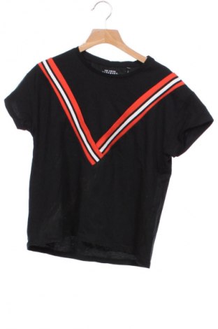 Детска тениска Reserved, Размер 9-10y/ 140-146 см, Цвят Черен, Цена 11,99 лв.