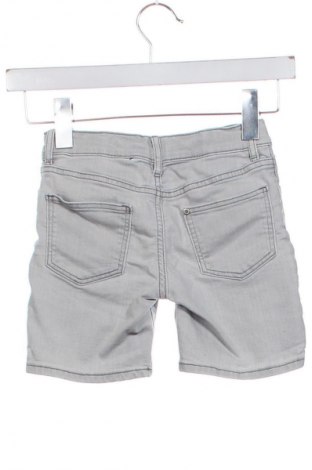 Детски къс панталон H&M, Размер 2-3y/ 98-104 см, Цвят Сив, Цена 10,99 лв.