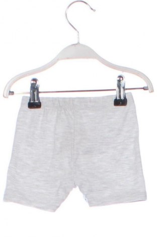 Детски къс панталон Unbranded, Размер 6-9m/ 68-74 см, Цвят Сив, Цена 13,69 лв.