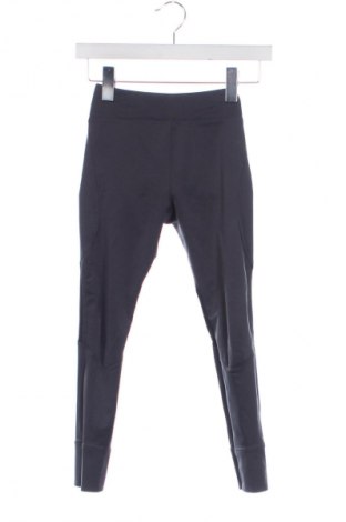 Детски клин Decathlon, Размер 7-8y/ 128-134 см, Цвят Сив, Цена 13,99 лв.