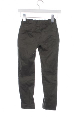 Детски панталон C&A, Размер 7-8y/ 128-134 см, Цвят Зелен, Цена 19,99 лв.