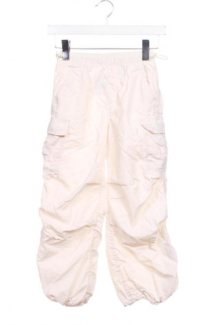 Детски панталон H&M, Размер 7-8y/ 128-134 см, Цвят Екрю, Цена 21,99 лв.