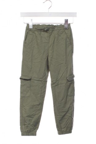 Детски панталон H&M, Размер 6-7y/ 122-128 см, Цвят Зелен, Цена 14,99 лв.