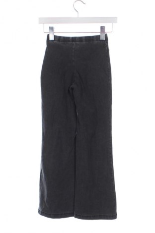 Детски панталон H&M, Размер 9-10y/ 140-146 см, Цвят Сив, Цена 21,99 лв.