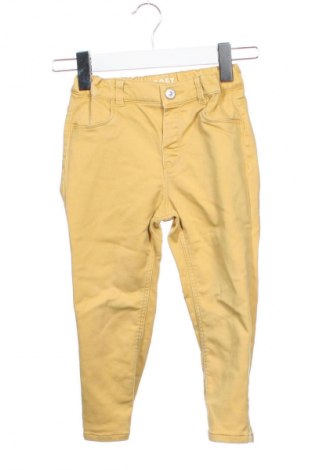 Детски панталон H&M, Размер 2-3y/ 98-104 см, Цвят Жълт, Цена 19,99 лв.