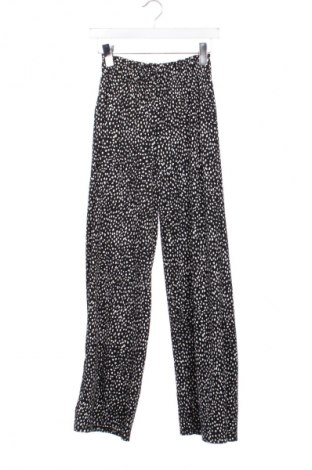 Kinderhose Kiabi, Größe 14-15y/ 168-170 cm, Farbe Mehrfarbig, Preis € 7,99