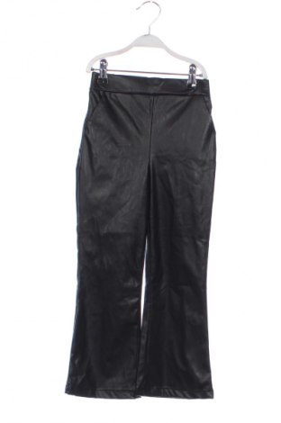 Детски панталон LC Waikiki, Размер 5-6y/ 116-122 см, Цвят Черен, Цена 30,99 лв.