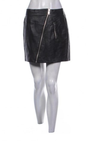 Kožená sukně  Stradivarius, Velikost M, Barva Černá, Cena  169,00 Kč