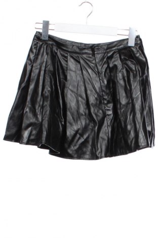 Кожена пола Unbranded, Размер M, Цвят Черен, Цена 11,99 лв.