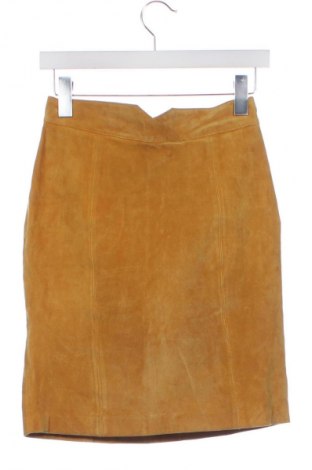 Kožená sukně  VILA, Velikost XS, Barva Žlutá, Cena  929,00 Kč