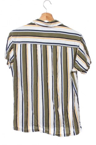 Мъжка риза Bershka, Размер XS, Цвят Многоцветен, Цена 22,99 лв.