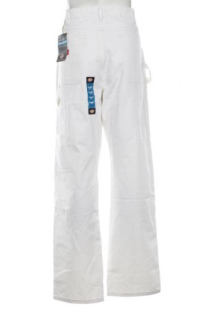 Мъжки дънки Dickies, Размер XL, Цвят Бял, Цена 109,99 лв.