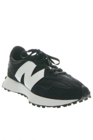 Мъжки обувки New Balance, Размер 45, Цвят Многоцветен, Цена 164,99 лв.