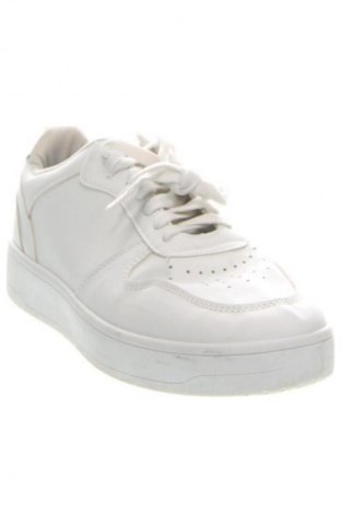 Herrenschuhe New Yorker, Größe 43, Farbe Weiß, Preis 23,32 €