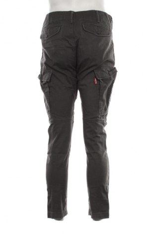 Мъжки панталон Levi's, Размер M, Цвят Сив, Цена 157,99 лв.