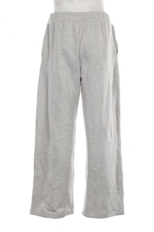 Мъжки панталон Weekday, Размер L, Цвят Сив, Цена 62,99 лв.