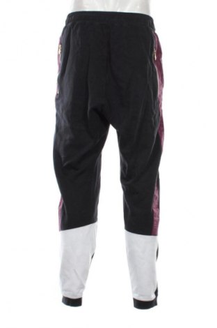 Мъжко спортно долнище Air Jordan Nike, Размер M, Цвят Многоцветен, Цена 80,99 лв.