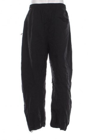 Herren Sporthose Nike, Größe M, Farbe Schwarz, Preis 57,99 €