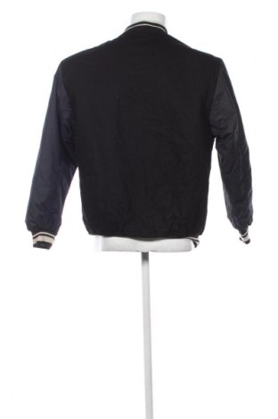 Мъжко яке Pull&Bear, Размер S, Цвят Черен, Цена 57,99 лв.