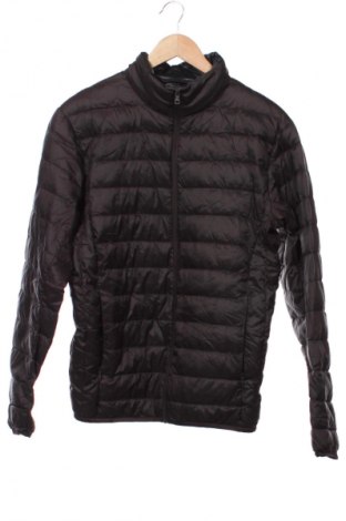 Мъжко яке Uniqlo, Размер XS, Цвят Кафяв, Цена 48,99 лв.