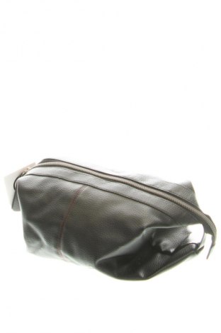 Kozmetická taška  Ben Sherman, Farba Čierna, Cena  51,66 €